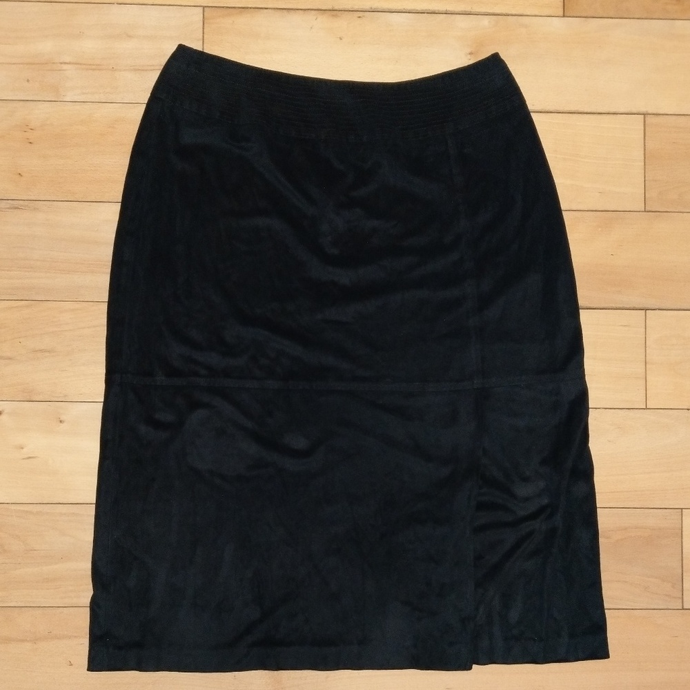 Very cute and sexy Norton McNaughton skirt